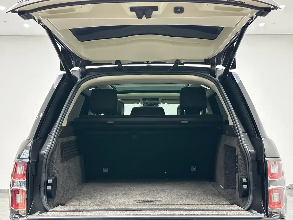 Land Rover Range Rover 2018 — фото 17