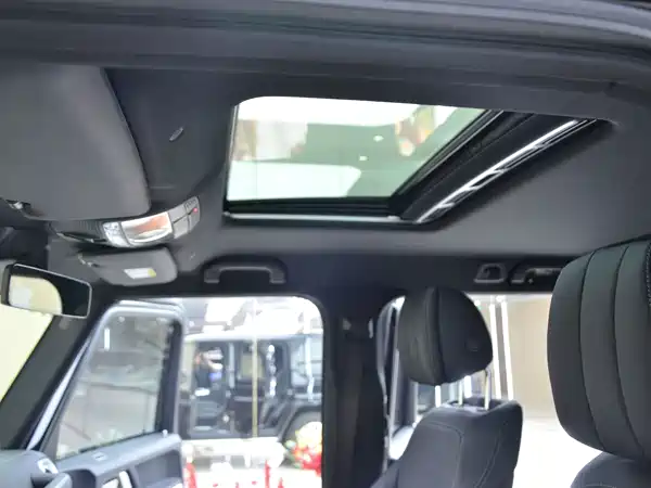 Mercedes-Benz G-Class 2024