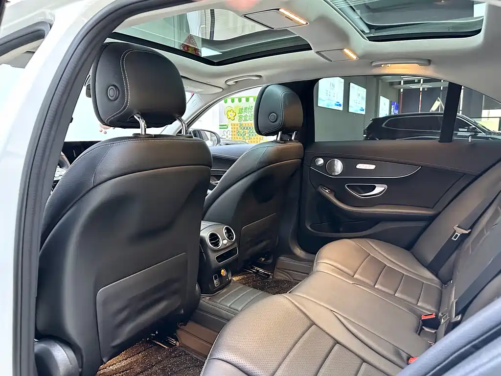 Mercedes-Benz C-Class 2021 — фото 10