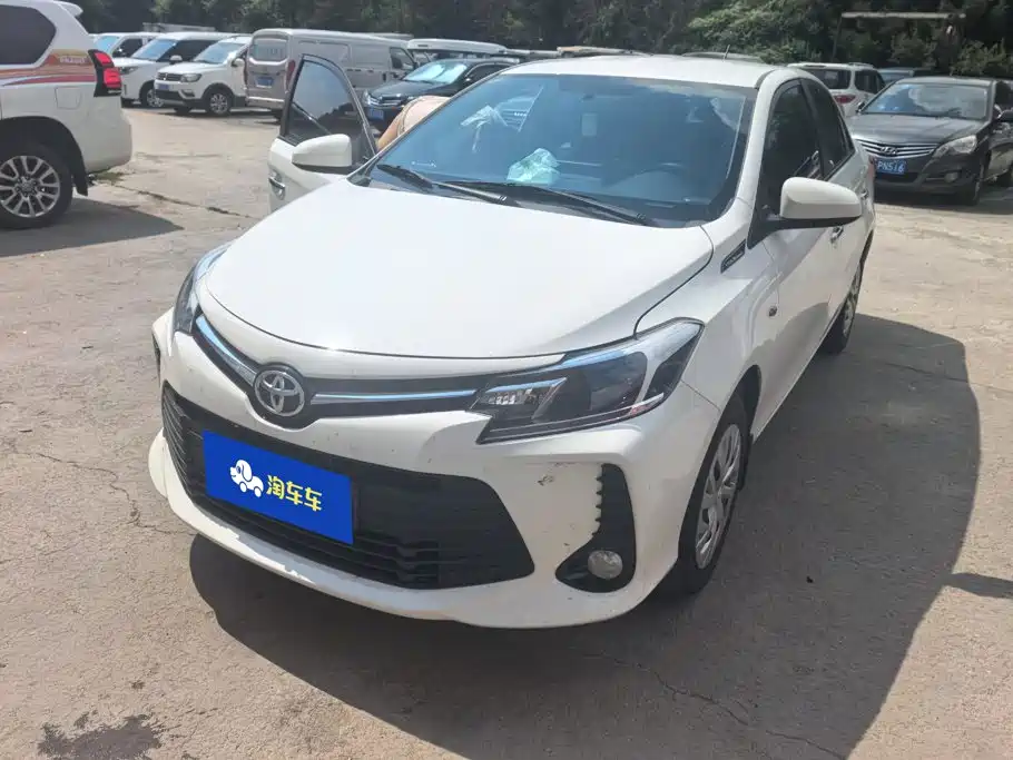 Toyota Vios 2023 — фото 1
