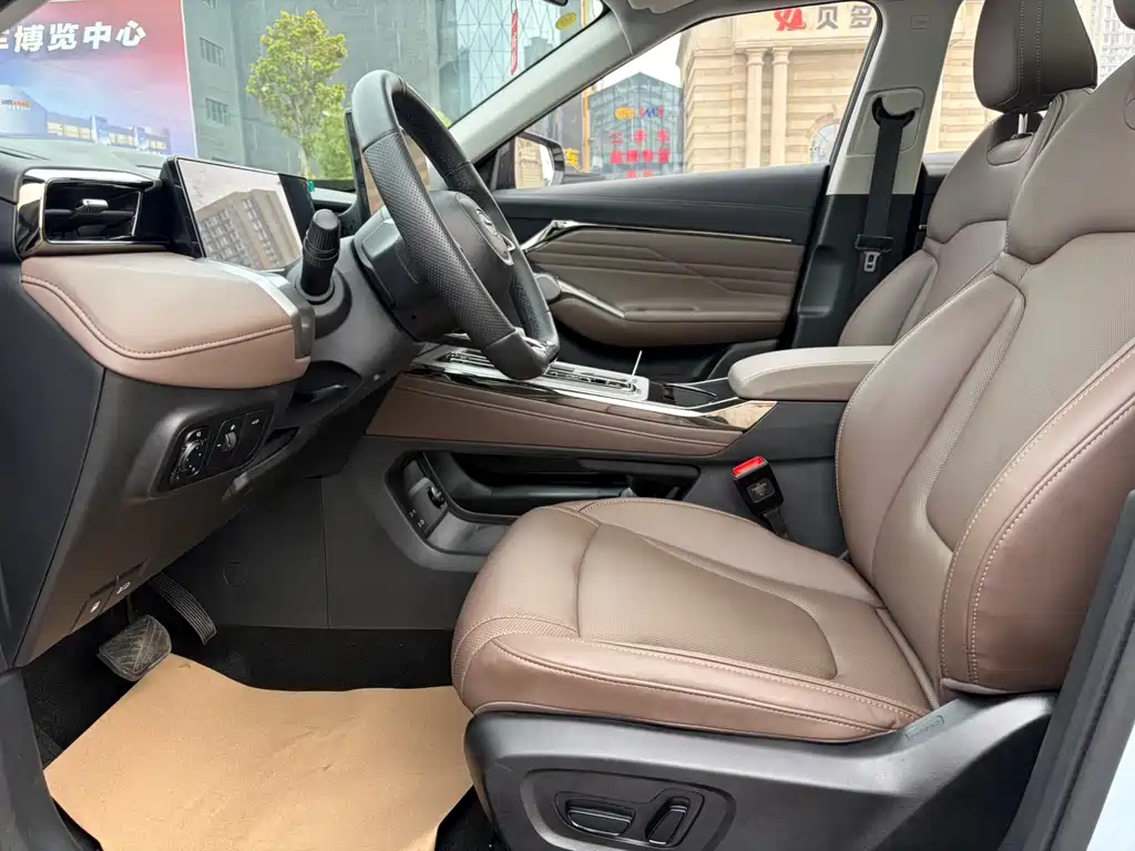 GAC Motor Trumpchi GS4 2024 — фото 4