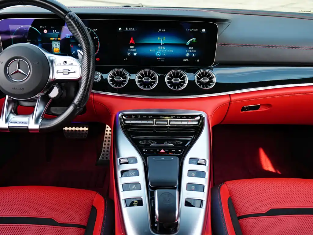 Mercedes-Benz AMG GT 2021 — фото 12