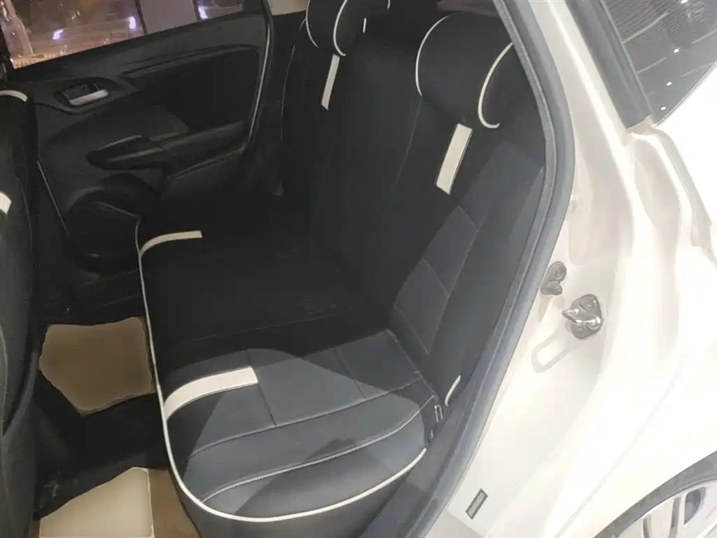 Honda Fit 2018 — фото 17