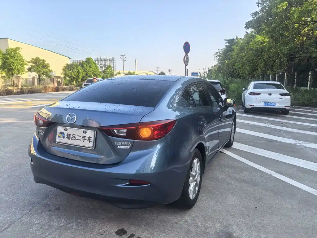Mazda 3 Axela 2019