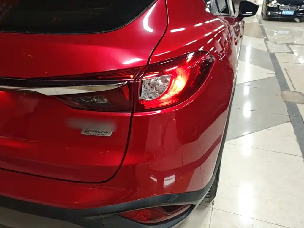 Mazda CX-4 2017 — фото 8