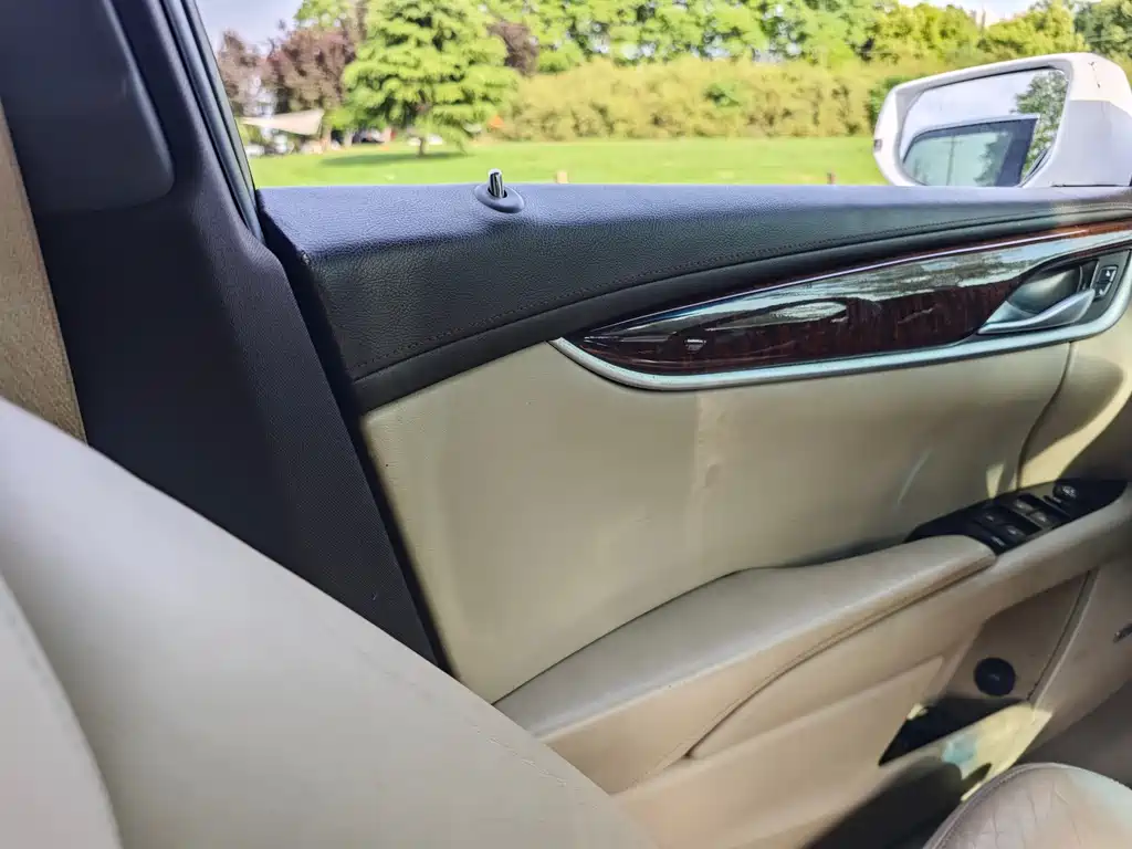 Cadillac XTS 2016 — фото 14