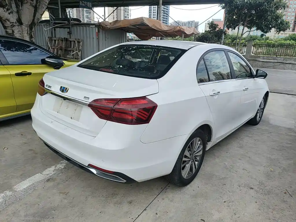 Geely Emgrand 2018