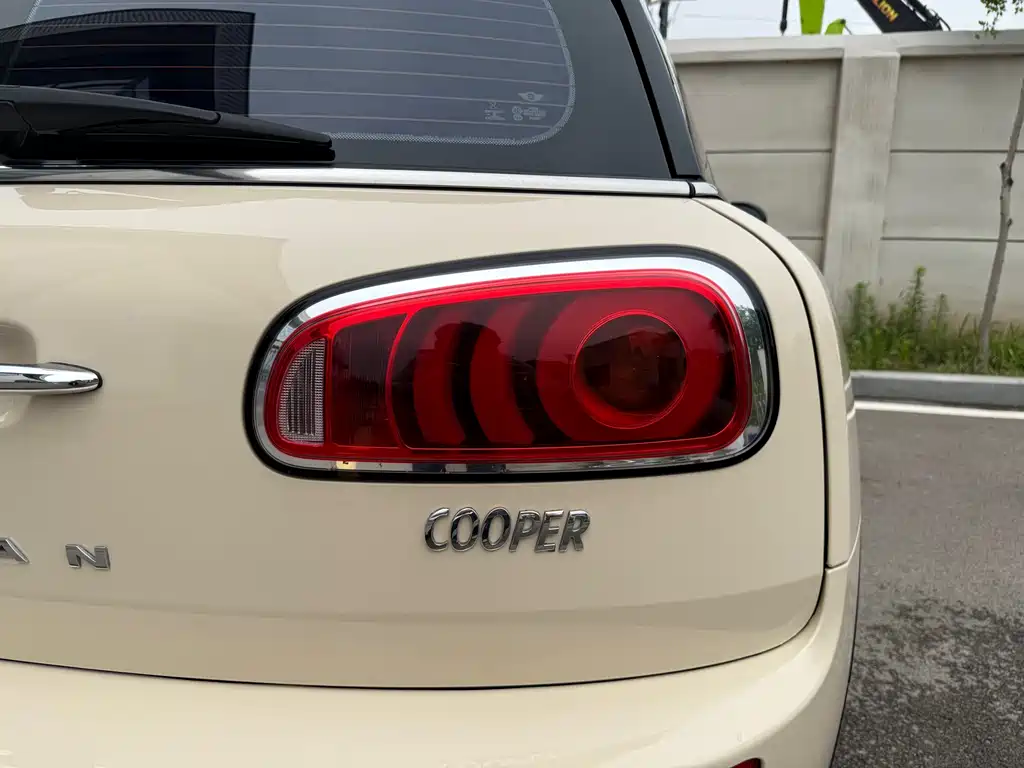 MINI Clubman 2018 — фото 24