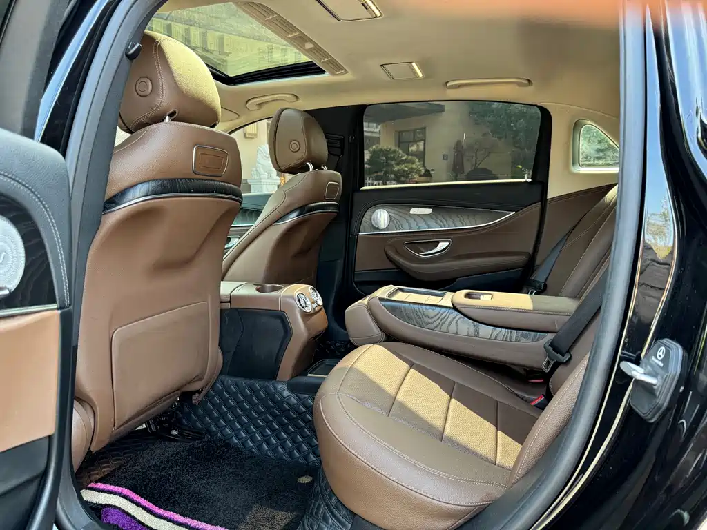 Mercedes-Benz E-Class 2019