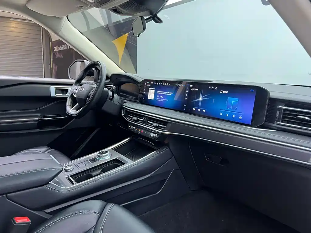 Ford Explorer 2023 — фото 12