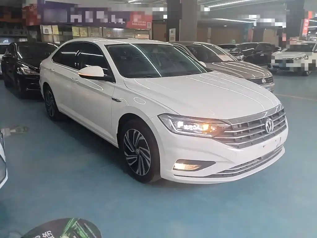 Volkswagen Sagitar 2021