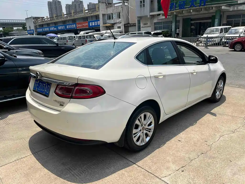 Fiat Viaggio 2015 — фото 3