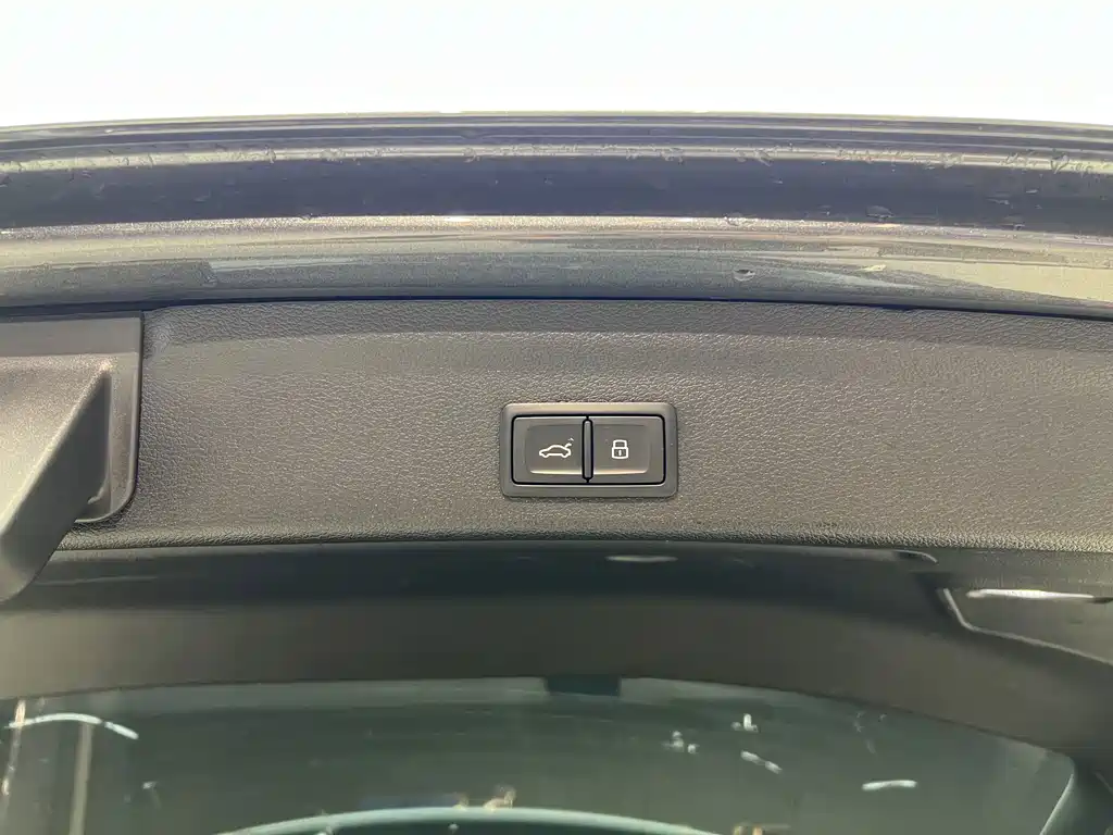 Audi Q3 2023 — фото 22