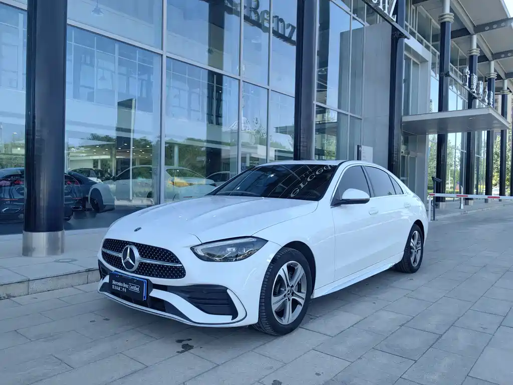 Mercedes-Benz C-Class 2023 — фото 1