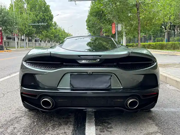 McLaren GT 2021