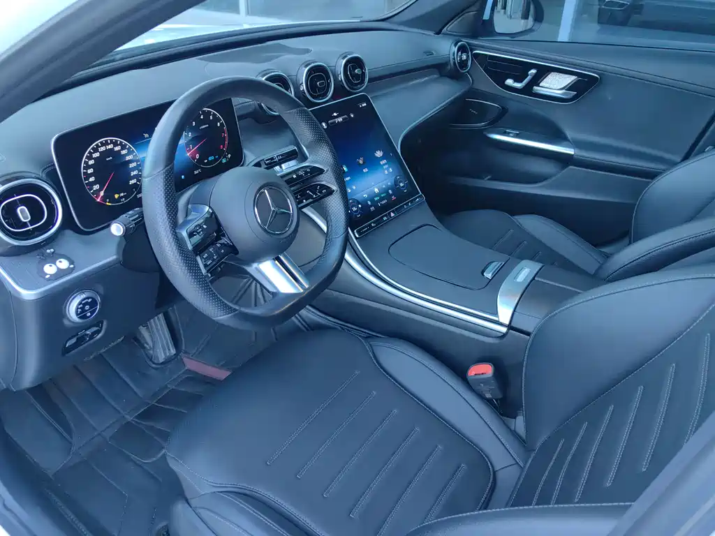 Mercedes-Benz C-Class 2023 — фото 8