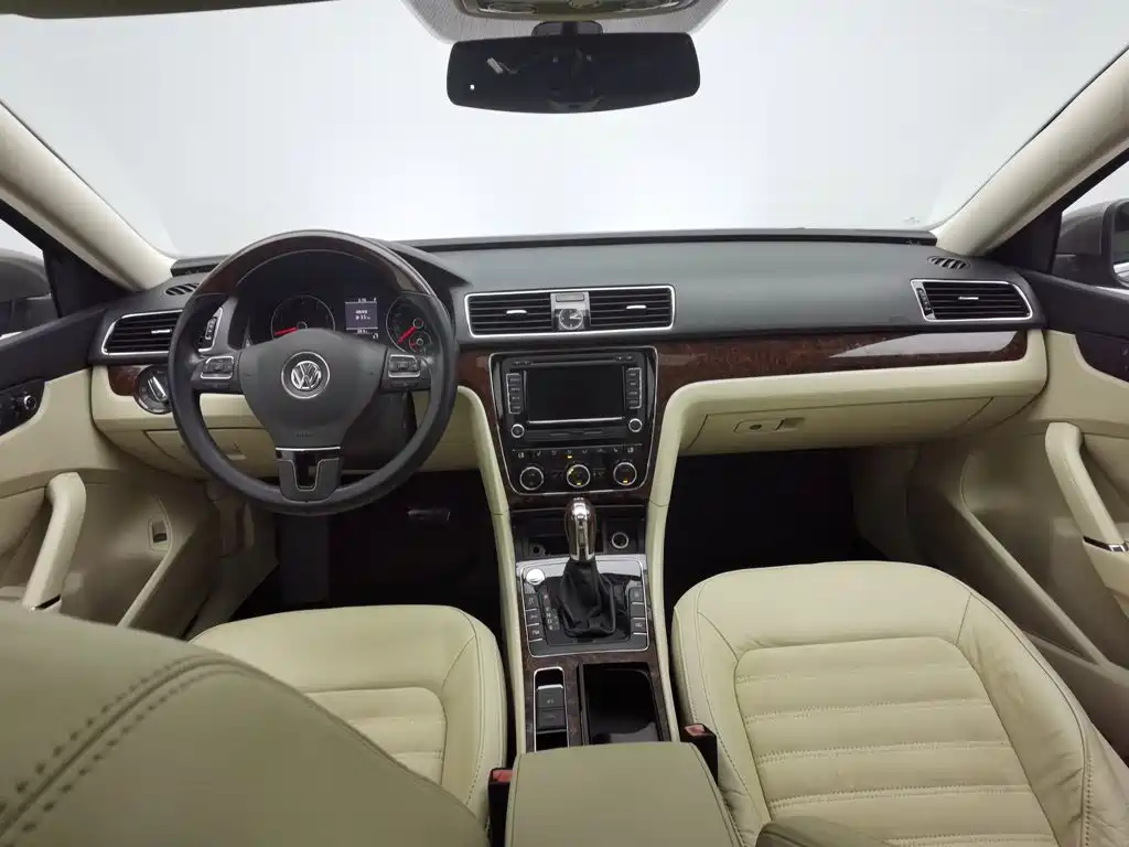 Volkswagen Passat 2013