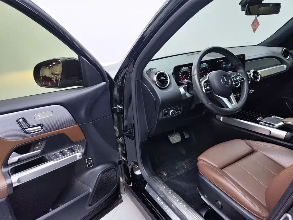 Mercedes-Benz GLB 2020