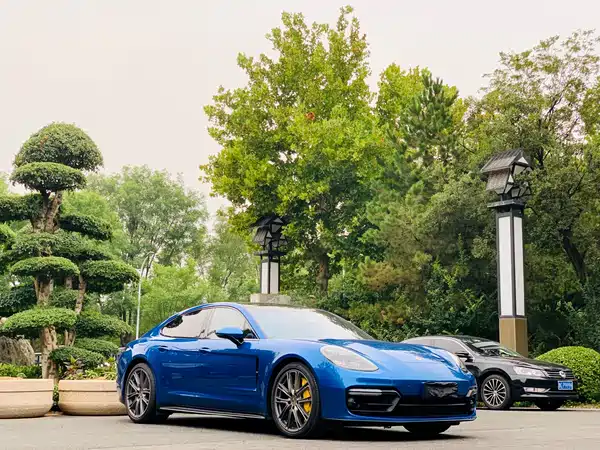 Porsche Panamera 2019