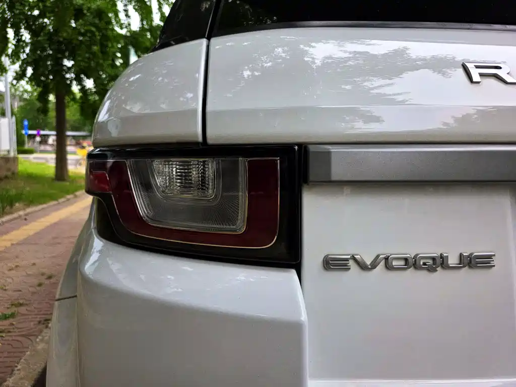 Land Rover Evoque 2017 — фото 27