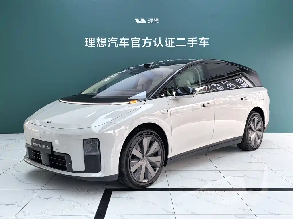Li Auto i8 2025