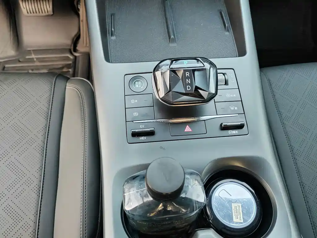 BYD Qin PLUS 2025 — фото 13