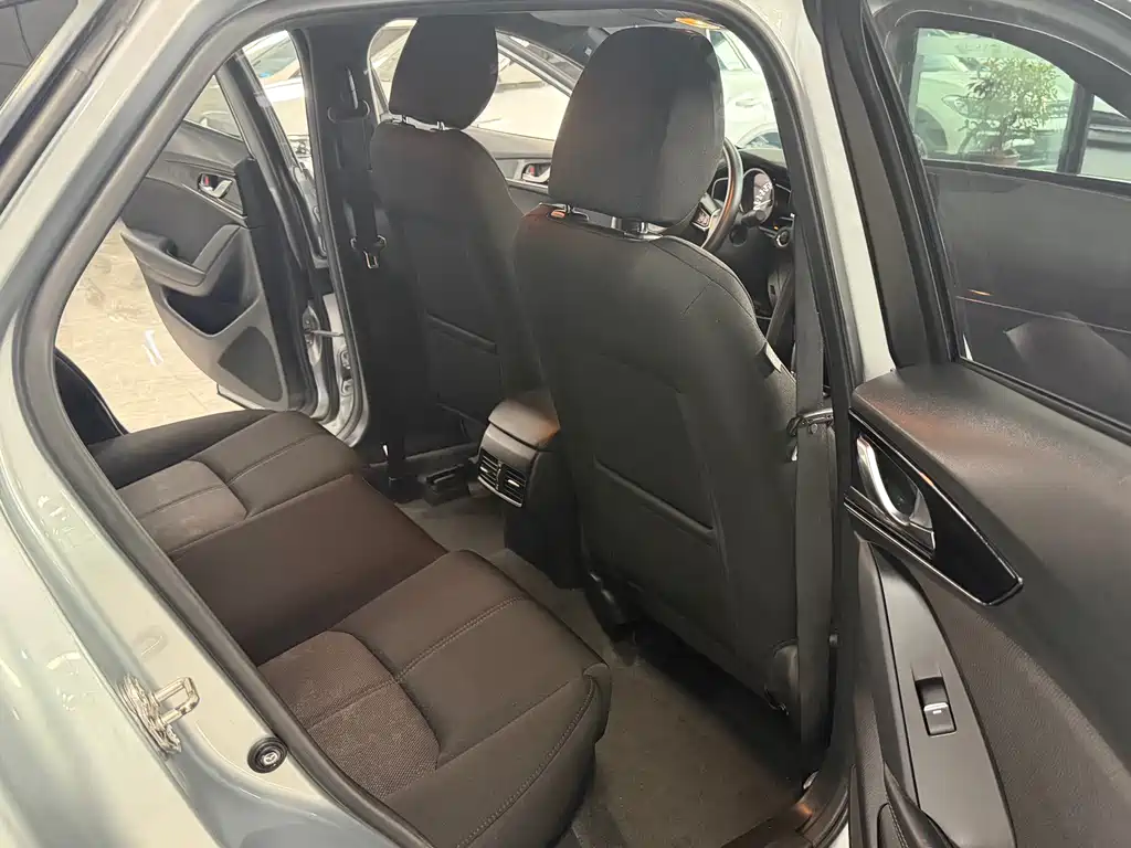 Mazda CX-4 2021