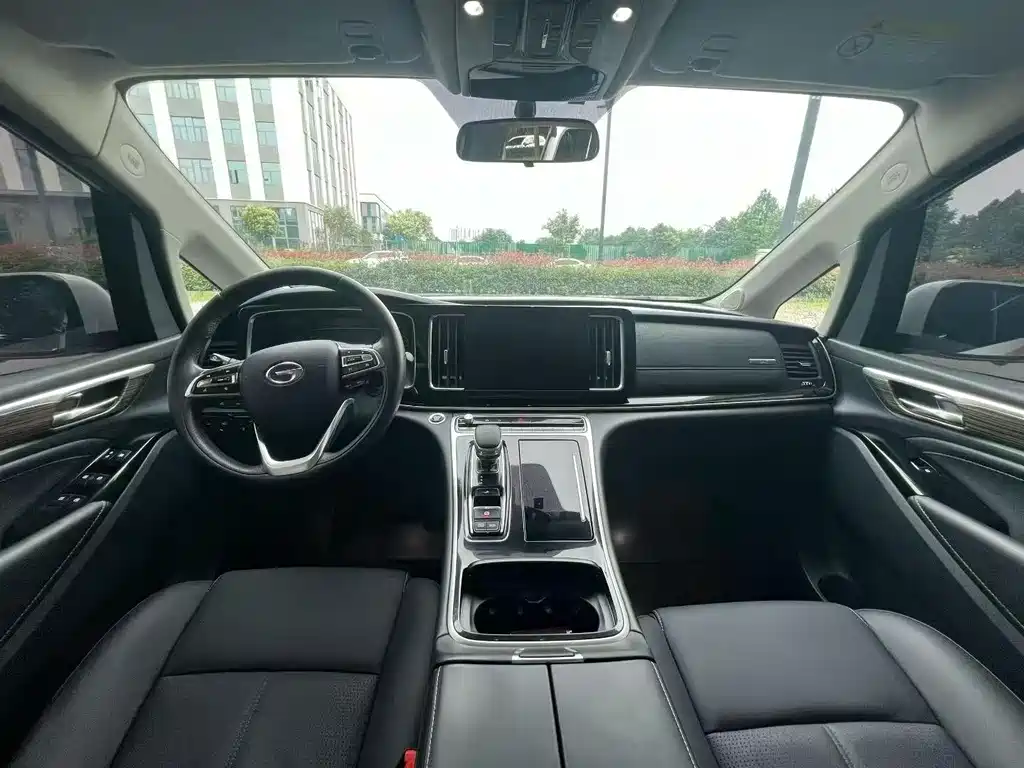 GAC Motor Trumpchi M8 2021 — фото 5