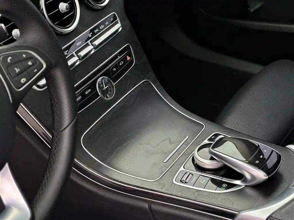 Mercedes-Benz C-Class 2018 — фото 11
