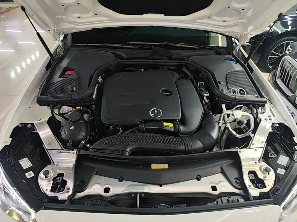 Mercedes-Benz E-Class 2023 — фото 20