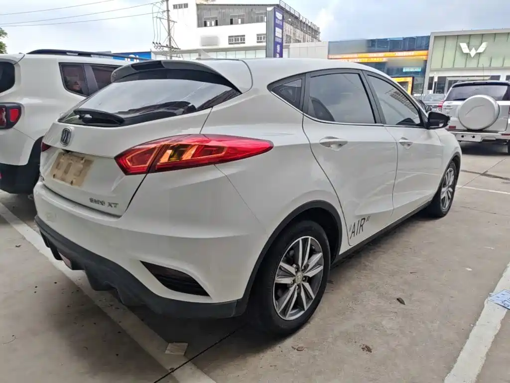 Changan Eado XT 2016 — фото 7