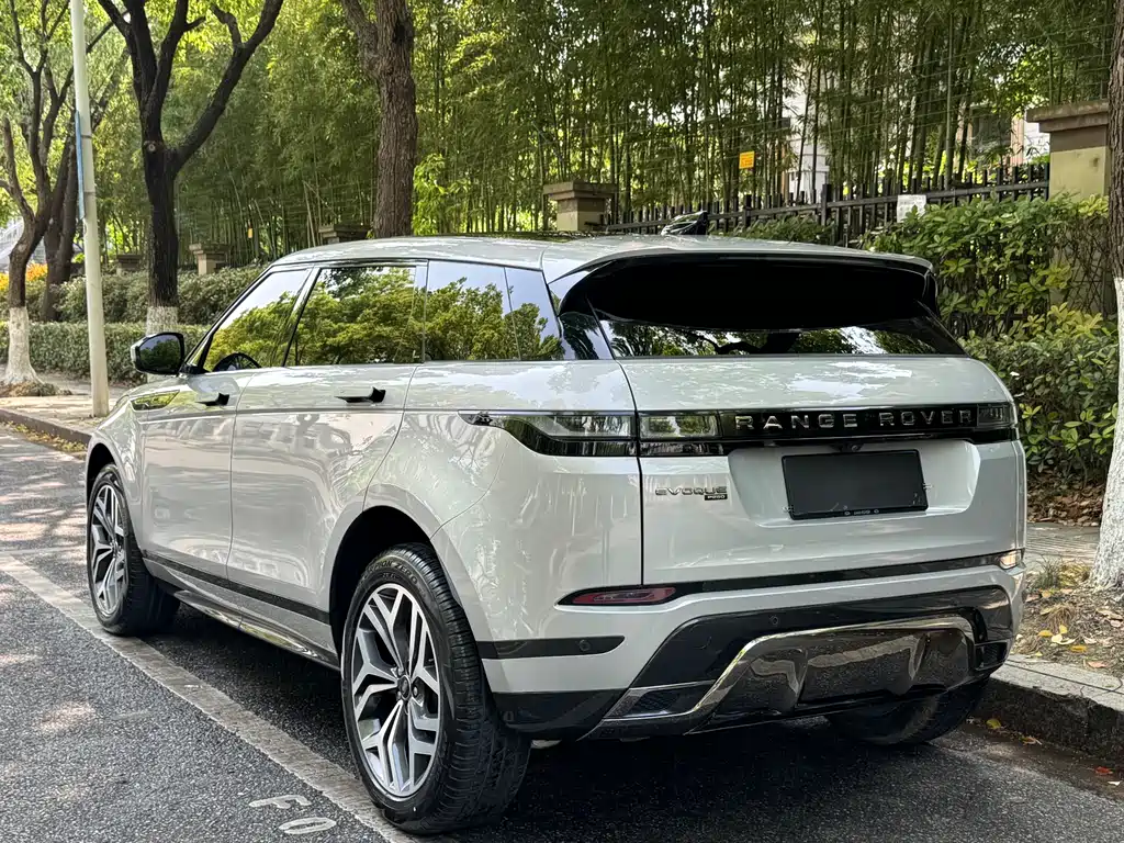 Land Rover Evoque 2024 — фото 4
