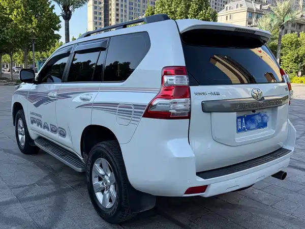 Toyota Prado 2016