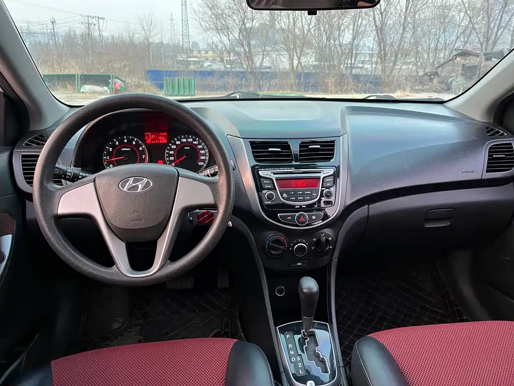 Hyundai Ruiyi 2015 — фото 6