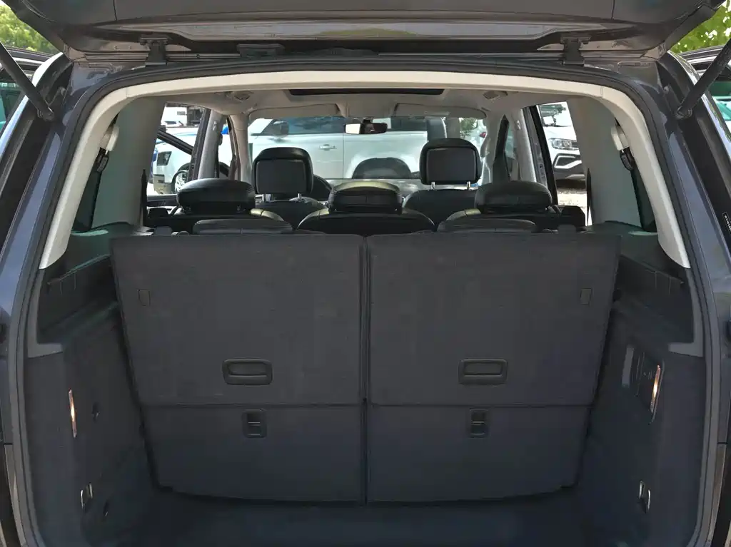Volkswagen Sharan 2017 — фото 23