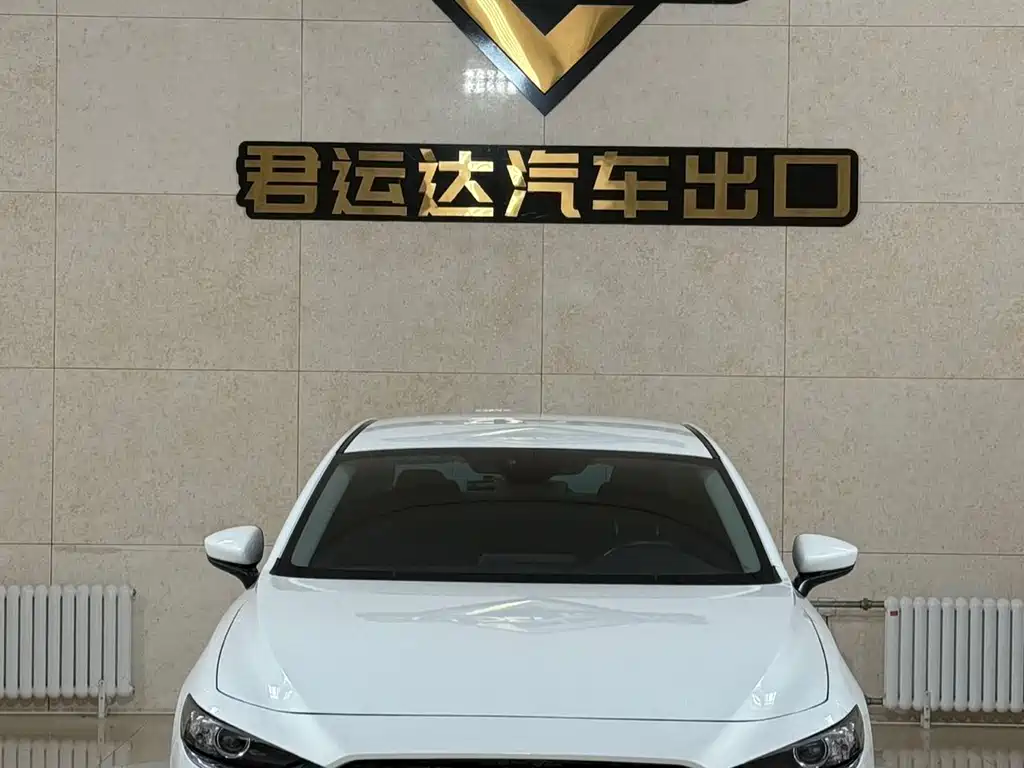 Mazda 3 Axela 2023