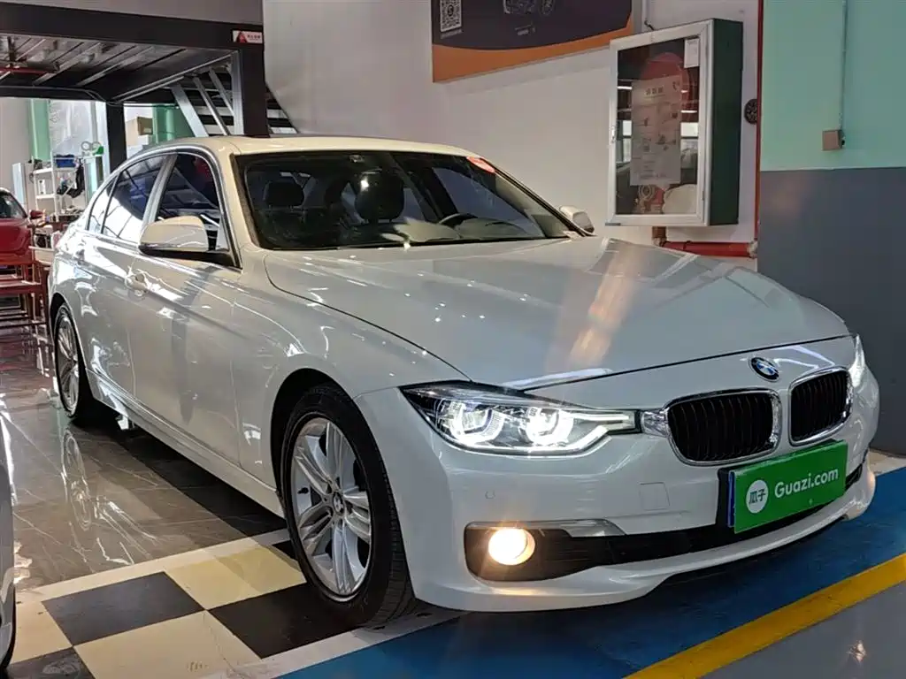 BMW 3 Series 2017 — фото 4