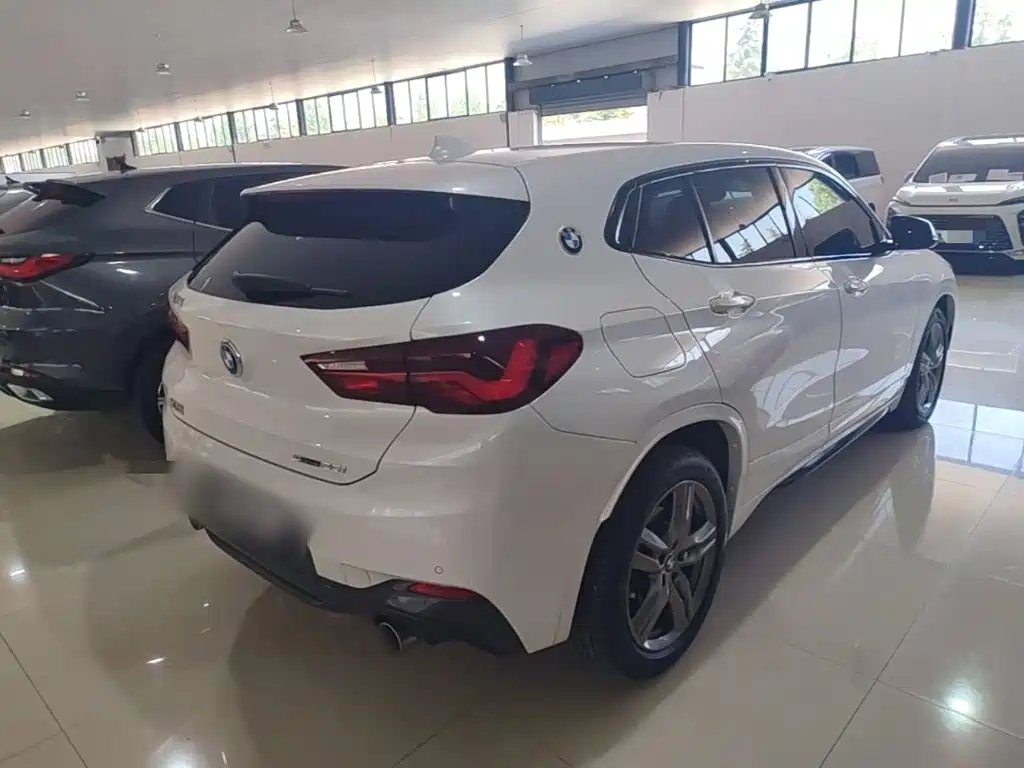 BMW X2 2022 — фото 7