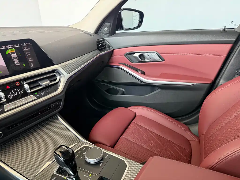 BMW 3 Series 2022 — фото 13