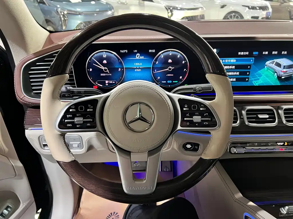Mercedes-Benz GLS 2022 — фото 9
