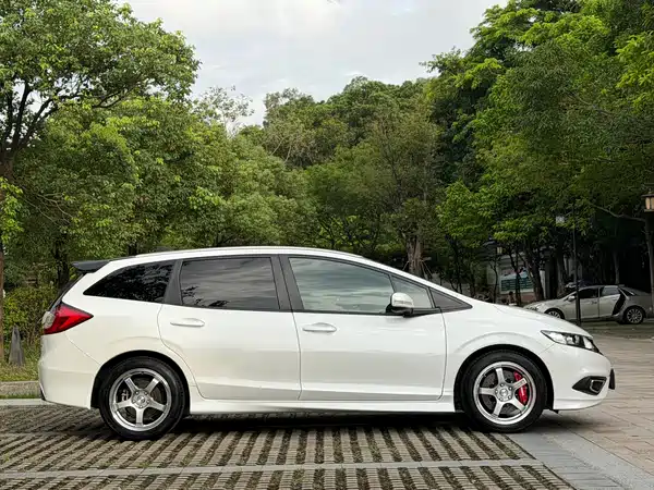 Honda Jade 2016