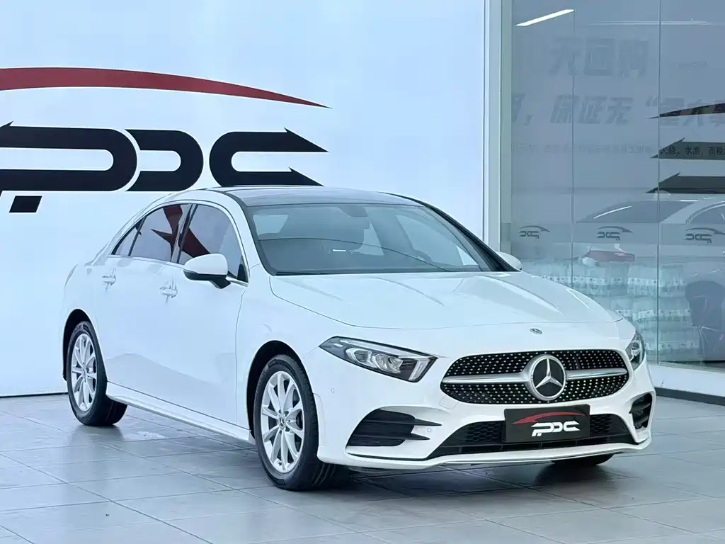 Mercedes-Benz A-Class 2021 — фото 3