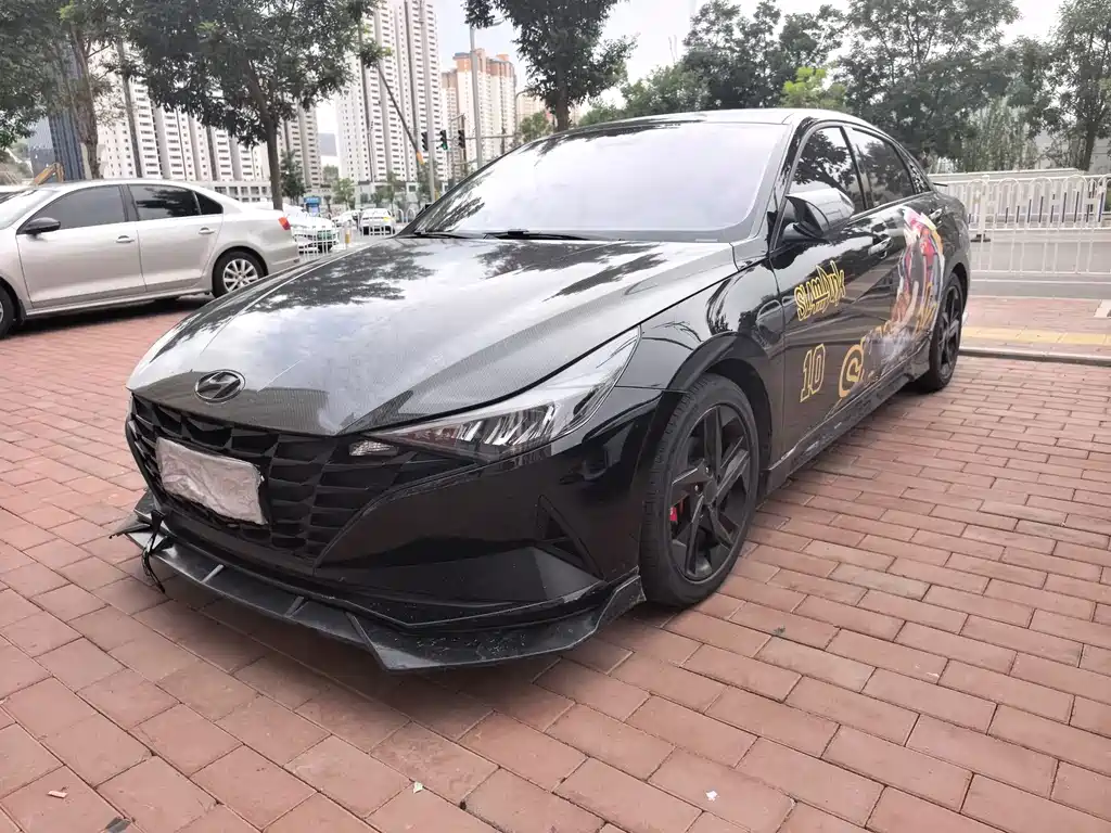 Hyundai Elantra 2022