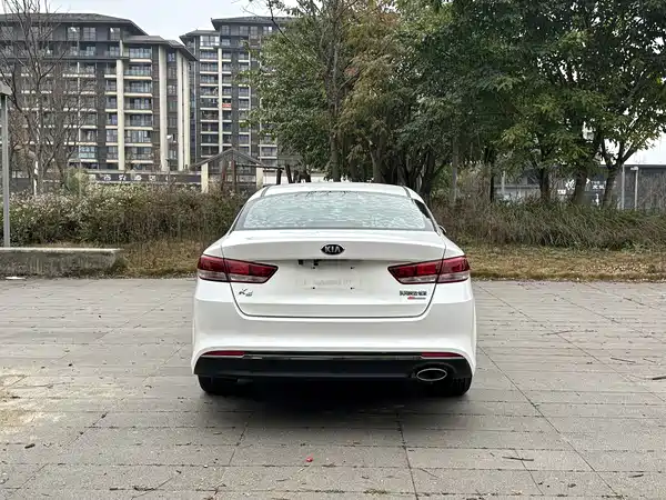 Kia K5 2016
