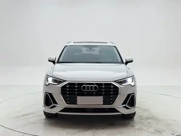 Audi Q3 2021