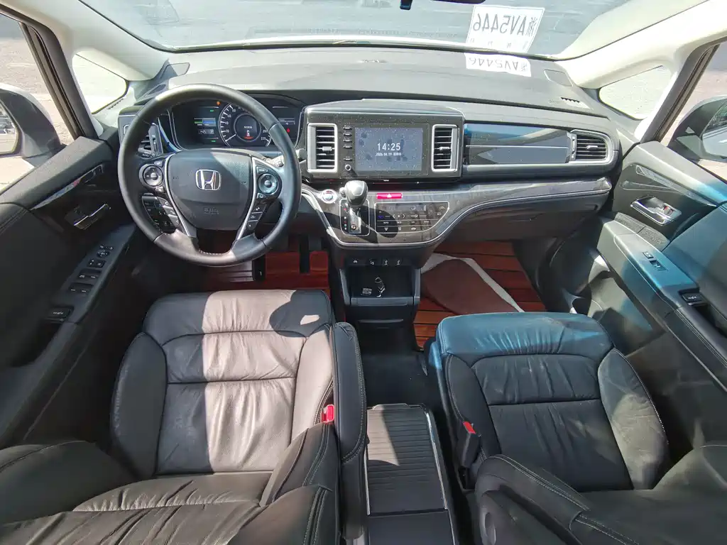 Honda Elysion 2019 — фото 11