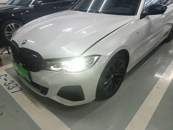 BMW 3 Series 2021