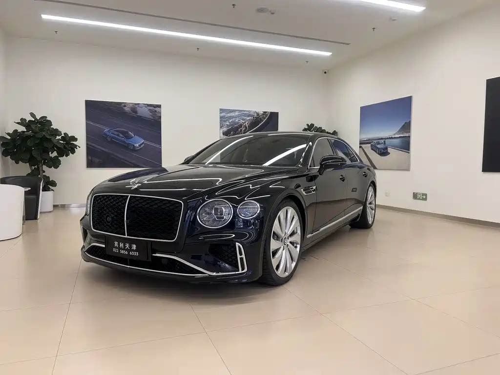 Bentley Flying Spur PHEV — фото 1