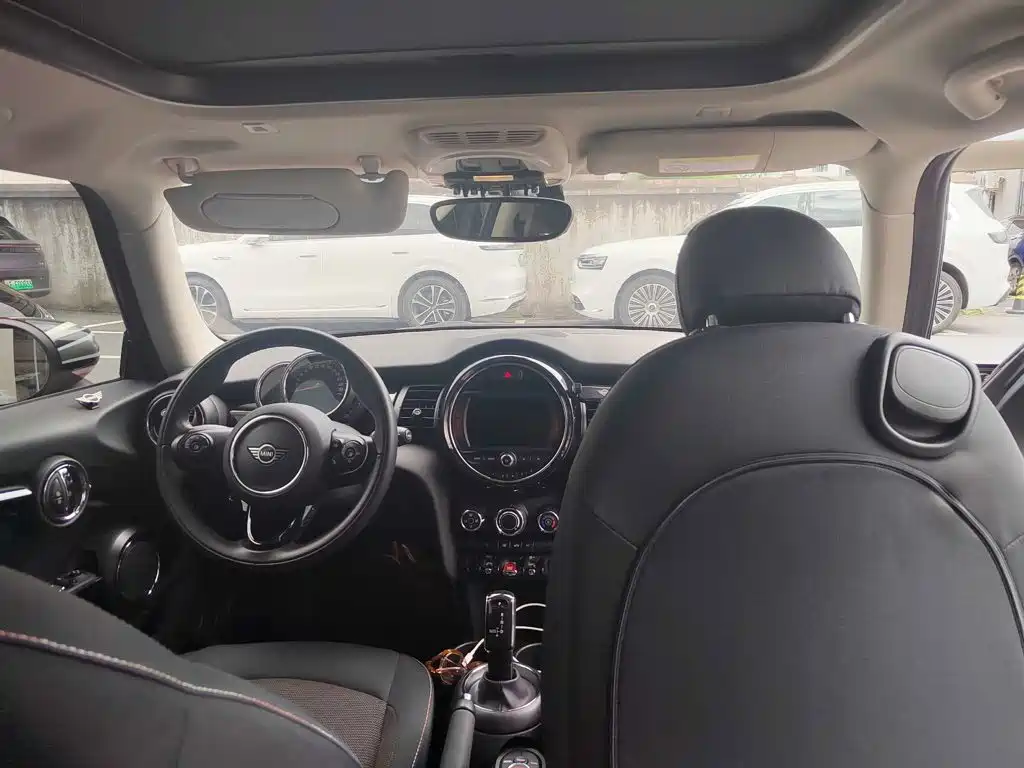 MINI MINI 2021