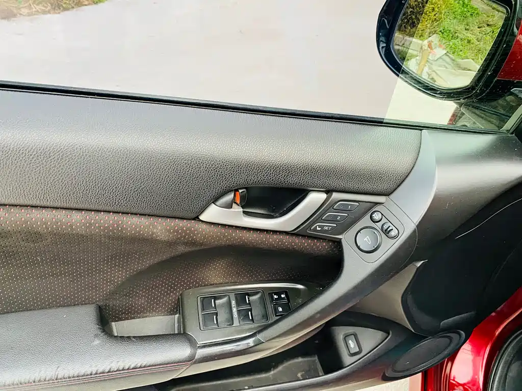 Honda Spirior 2014 — фото 10